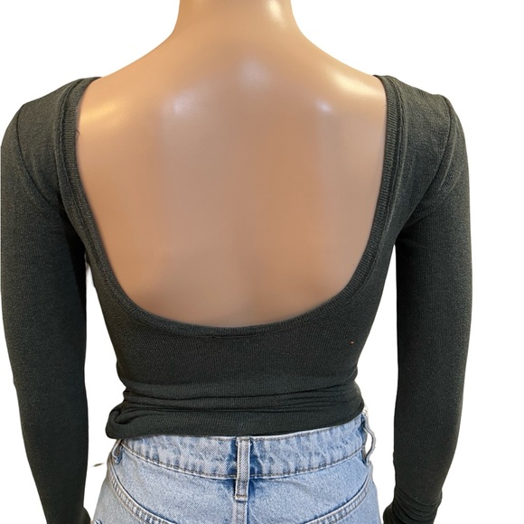 Super cute and stretchy Wilfred top - Picture 5 of 6